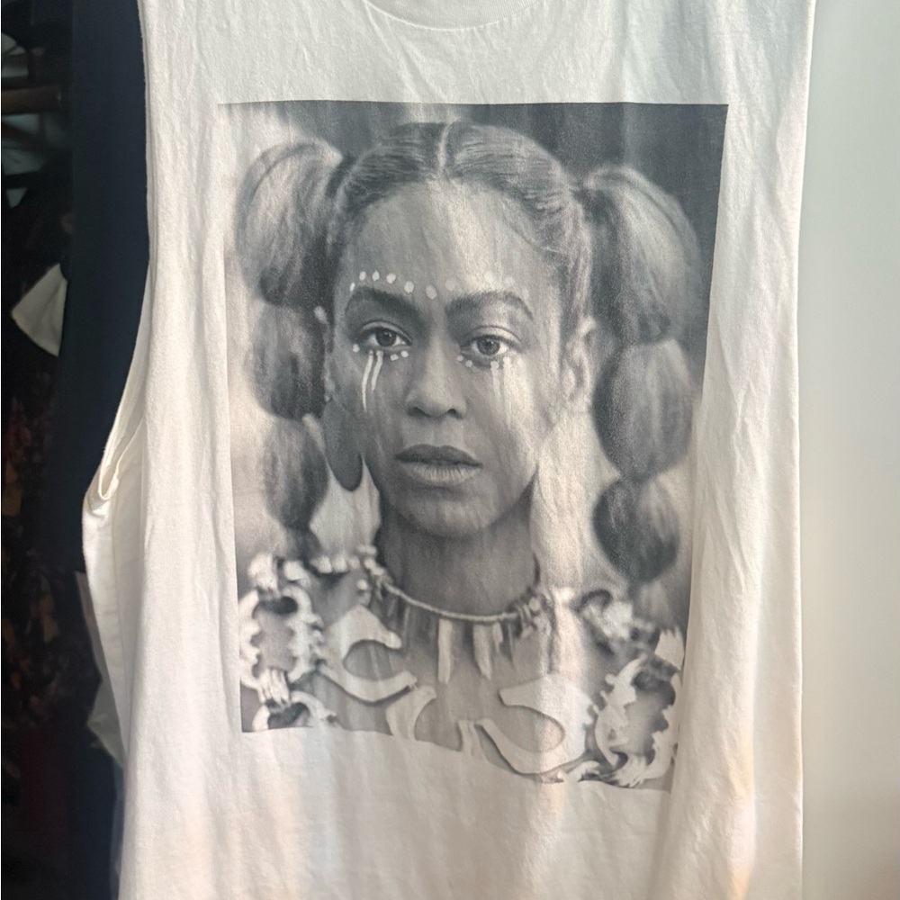 Graphic Print BEYONCÉ White Tank Top